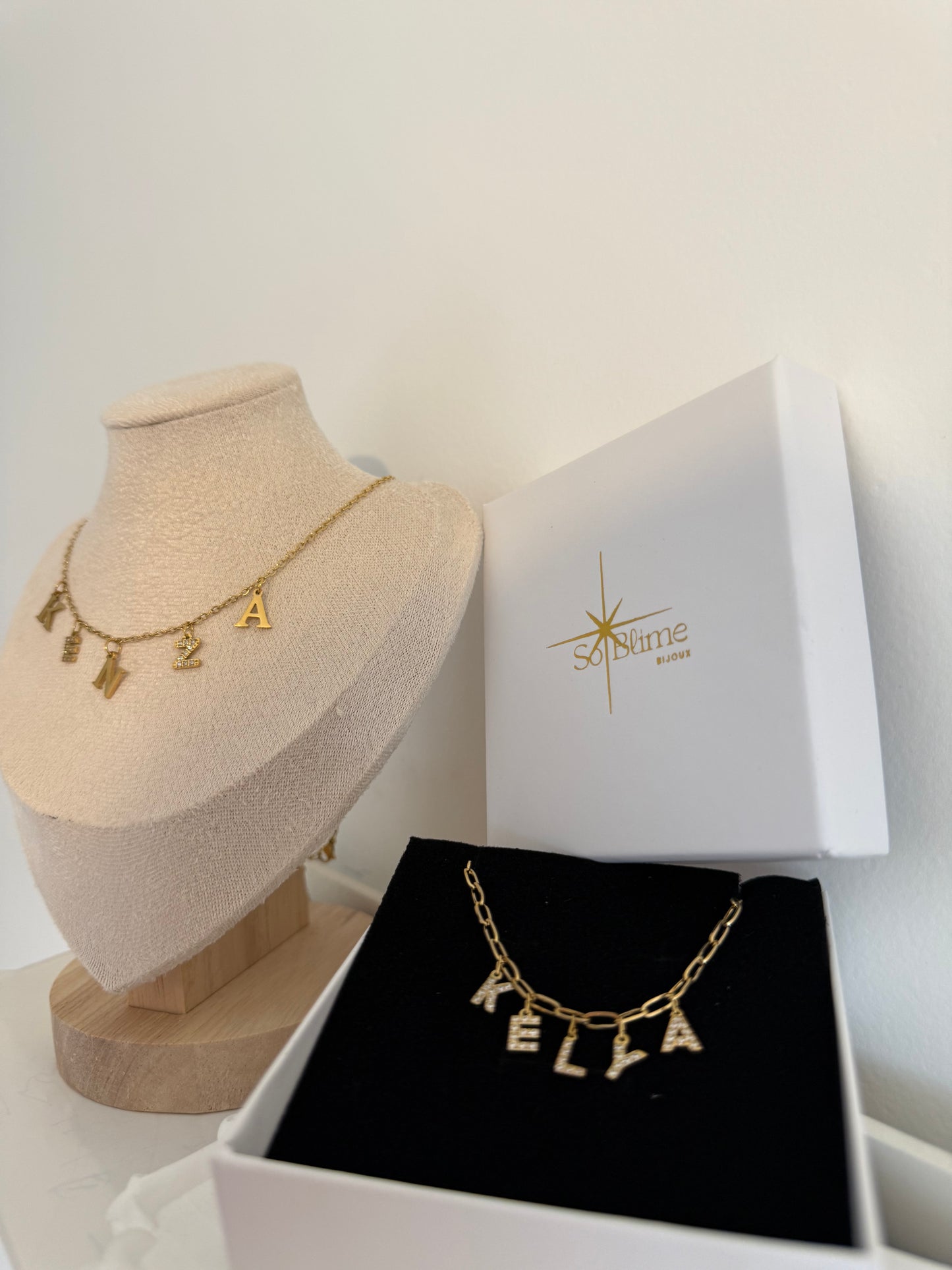 Collier « MÉLANGE AVEC ET SANS STRASS »personnalisable