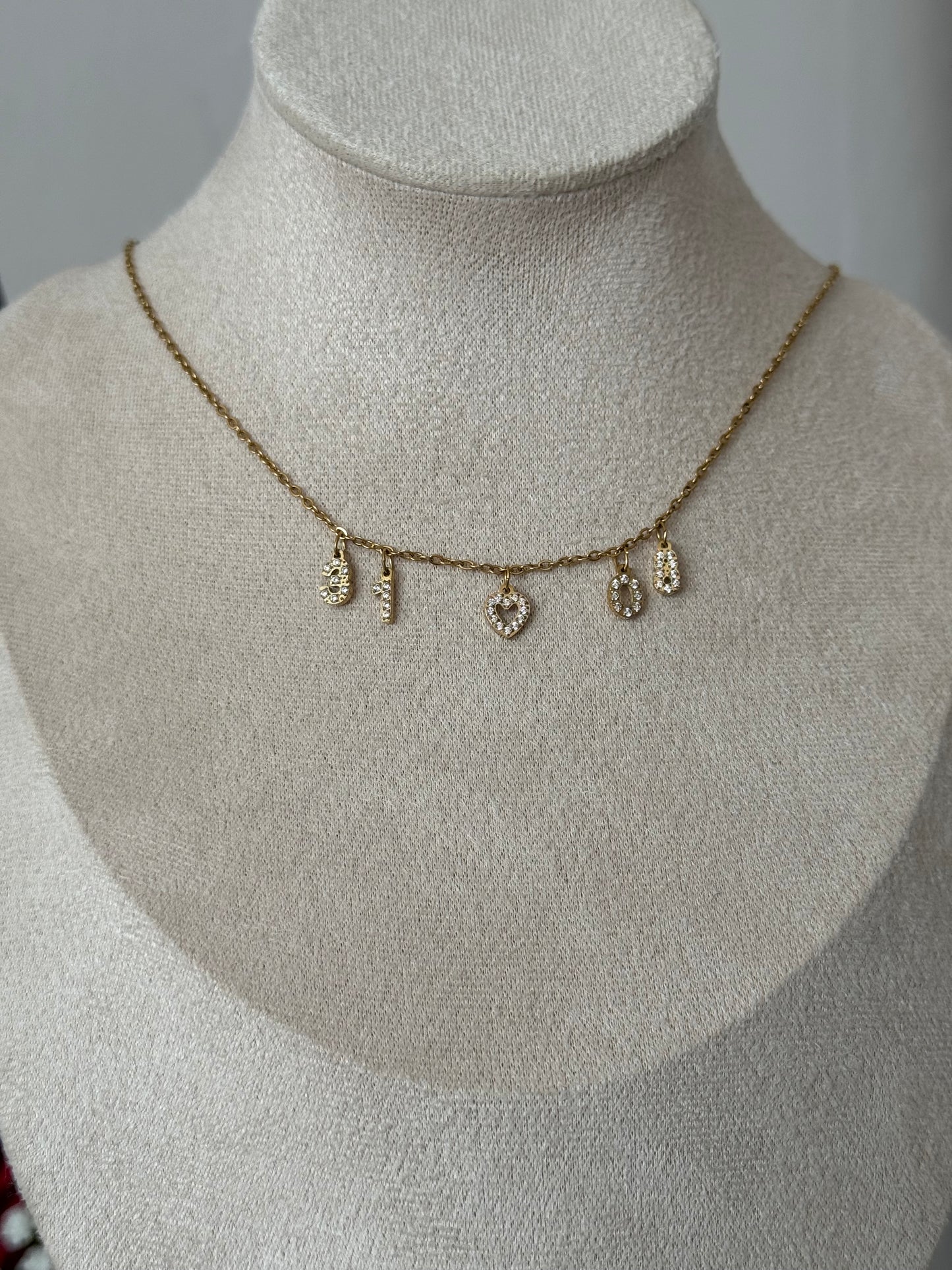 collier "ARIANE CHIFFRE"