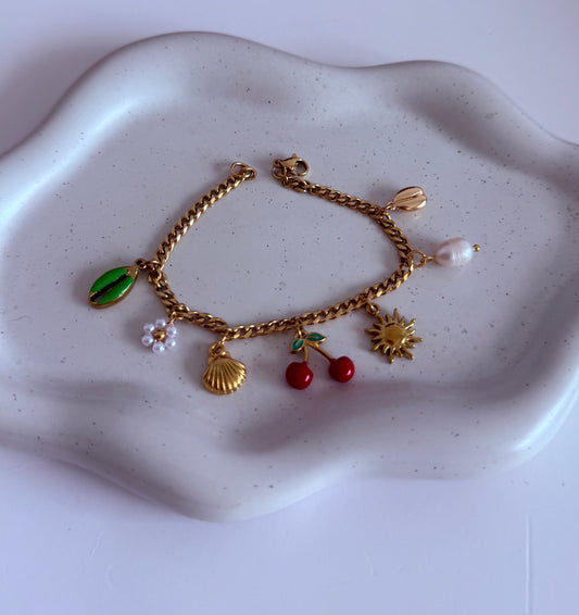 CHERRY (bracelet)